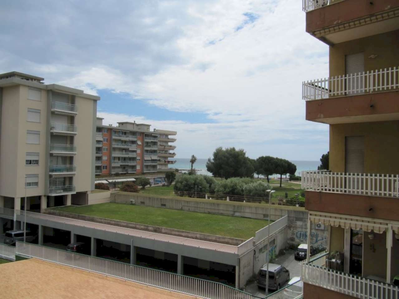 IMG_3193 - Trilocale via LAMBOGLIA, 8, Ventimiglia - foto 1