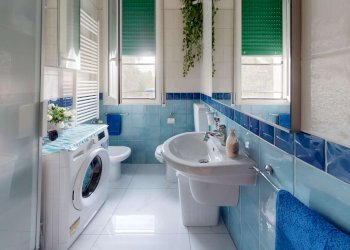 bl2063-bathroom - Two-room apartment via Cellini, Bologna (neighborhood Massarenti) - photo 22