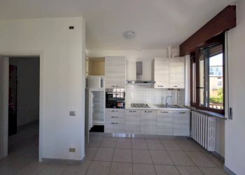 Salone - Three-room apartment Bergamo (neighborhood Colognola) - photo 4