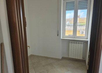 Camera da letto - Two-room apartment via Sangineto, Roma - photo 17