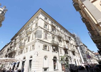 Facciata - Appartamento via Carlo Alberto, 4, Torino (zona Centro) - foto 4