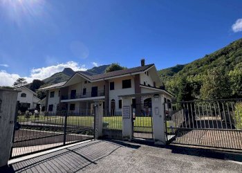 whatsapp image 2026-05-12 at 10.26.30 - Four-room apartment via Filippo Scroppo, 4, Torre Pellice - photo 31
