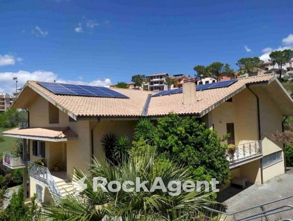 Vista - Villa via delle Maggiolate, 12, Atri - foto 2