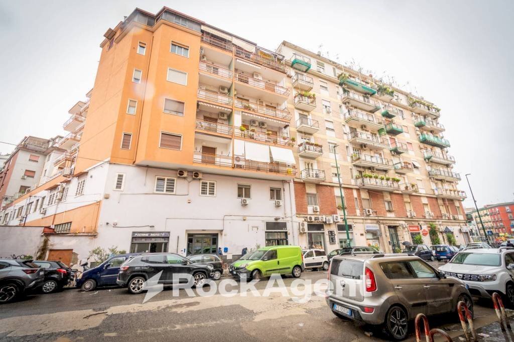 Facciata - Appartamento via Generale Francesco Pignatelli, 16bis, Napoli - foto 2