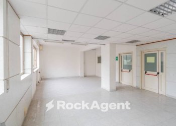 Interno non residenziale - Appartamento via Generale Francesco Pignatelli, 16bis, Napoli - foto 22