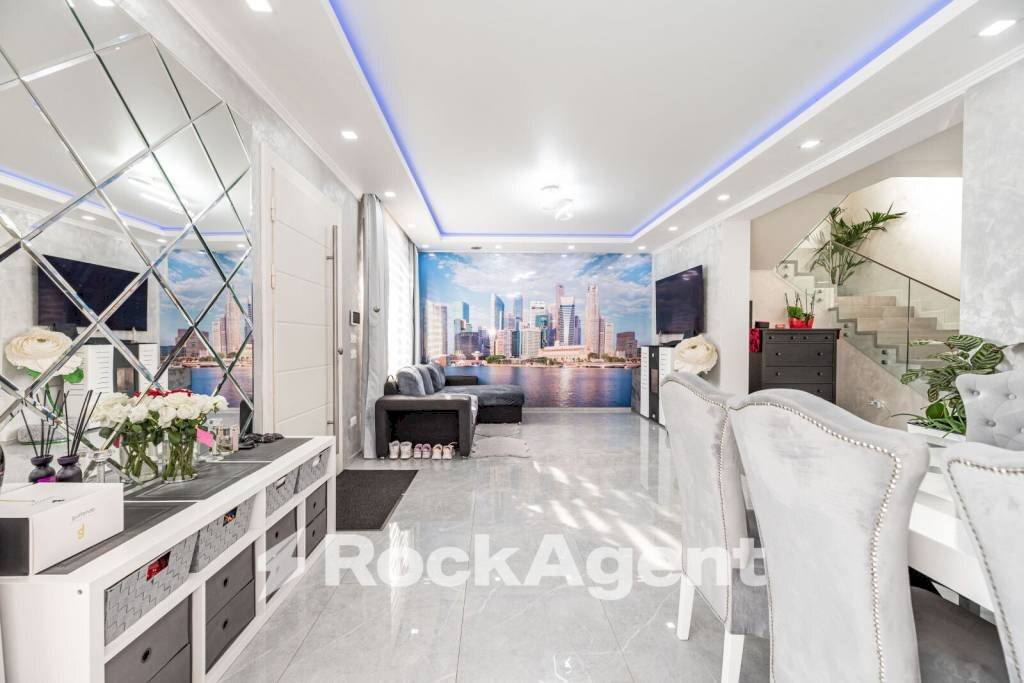 Interno non residenziale - Villa via Campania, 31, Selvazzano Dentro - foto 3