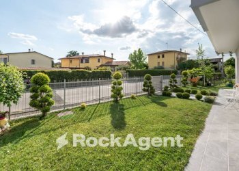 Giardino - Villa via Campania, 31, Selvazzano Dentro - foto 20