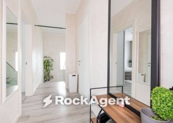 Corridoio - Villa via Campania, 31, Selvazzano Dentro - photo 8
