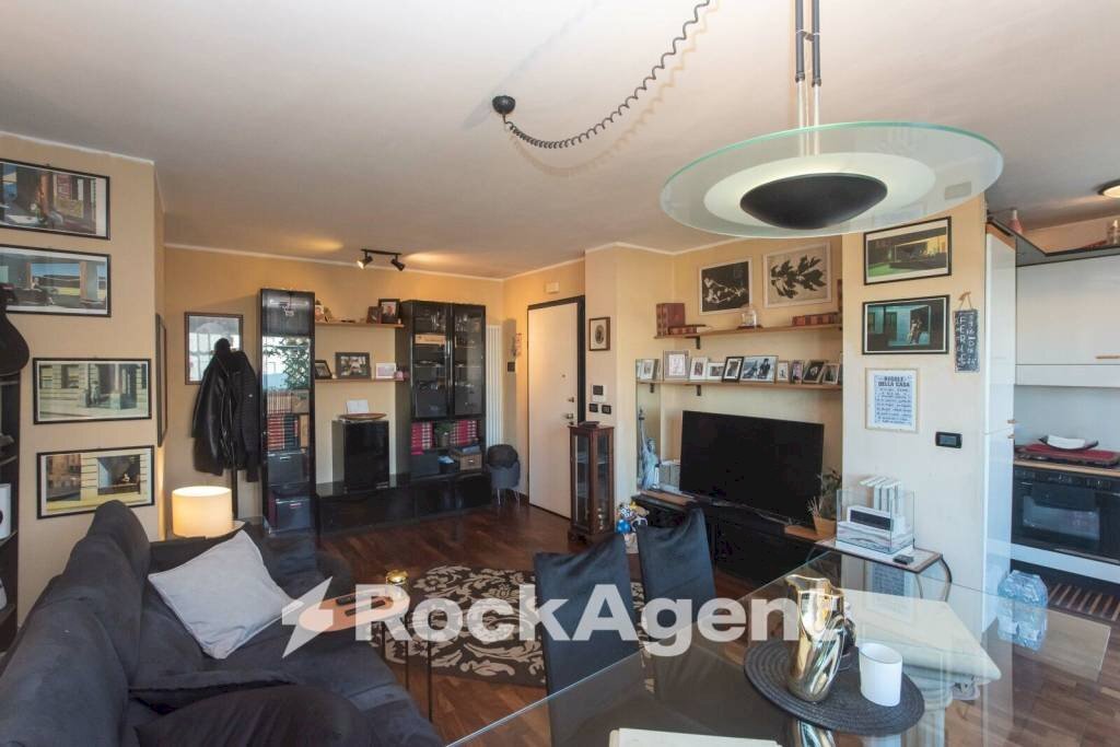 Salone - Three-room apartment viale Primo Vere, 148, Pescara - photo 3