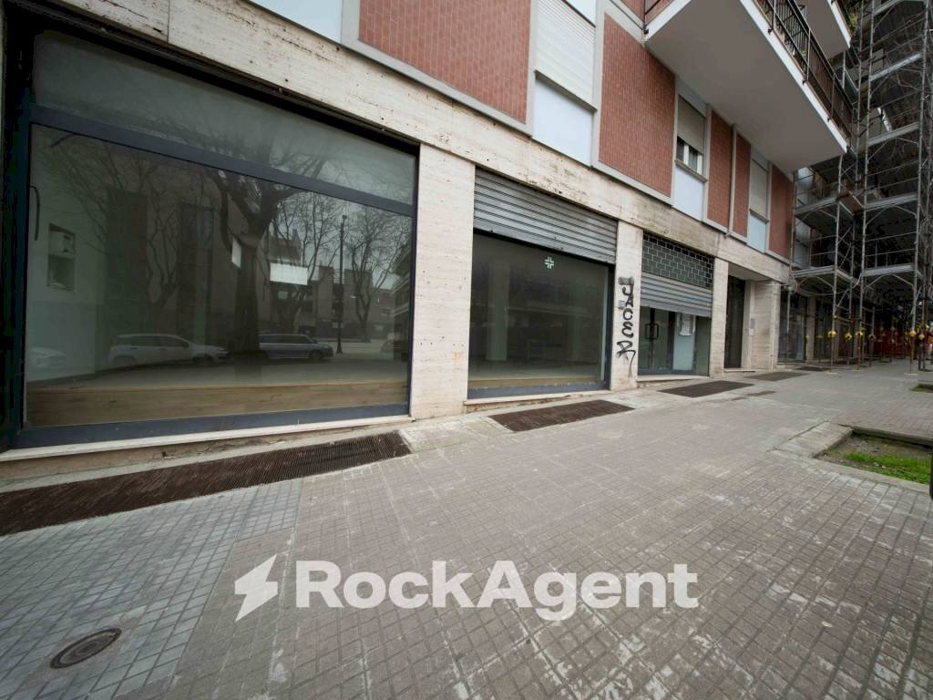 Zona - Negozio via Giovanni Amendola, 53, Sassari - foto 2