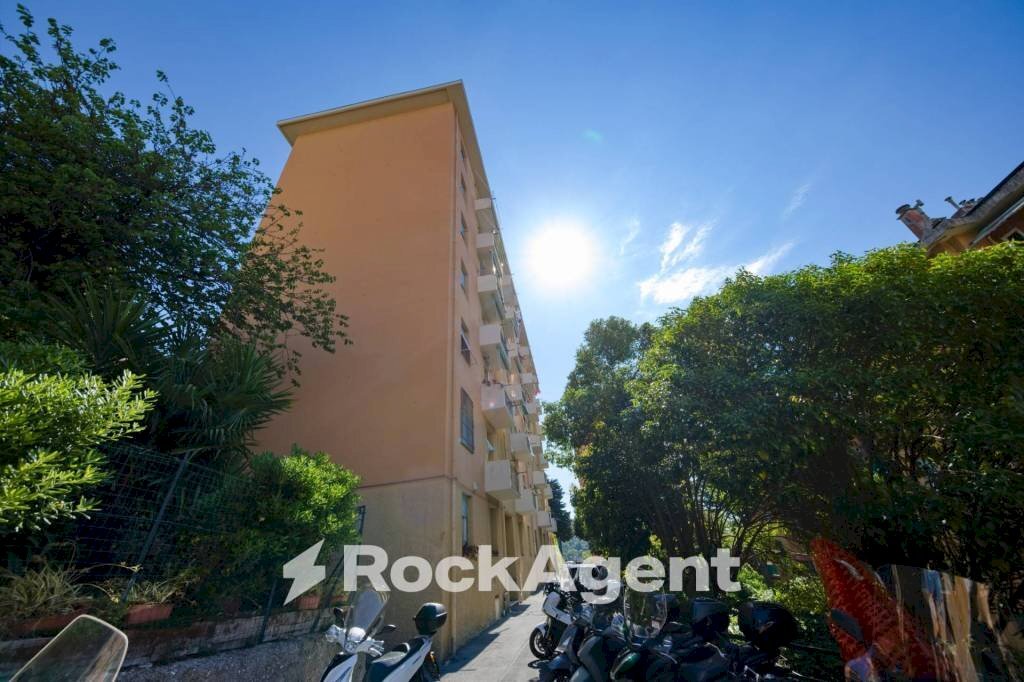 Zona - Three-room apartment via Nicolò Copernico, 15, Genova (neighborhood San Martino) - photo 2