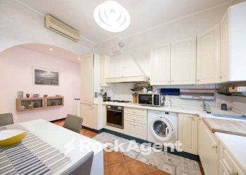 Cucina - Three-room apartment via Nicolò Copernico, 15, Genova (neighborhood San Martino) - photo 6