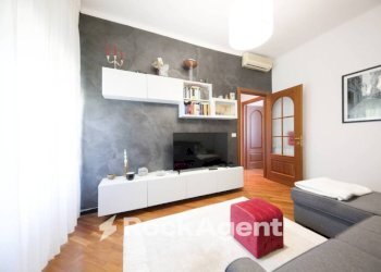 Salone - Three-room apartment via Nicolò Copernico, 15, Genova (neighborhood San Martino) - photo 26