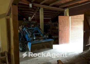 Magazzino - Commercial Activity via Piave, Borgo Val di Taro - photo 6