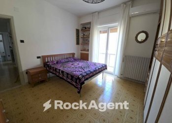 Camera da letto - Three-room apartment via Antonio Gramsci, 40, Catanzaro - photo 5
