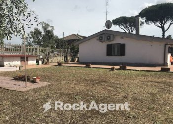 Giardino - Villa via Borgomanero, 36, Roma - foto 11