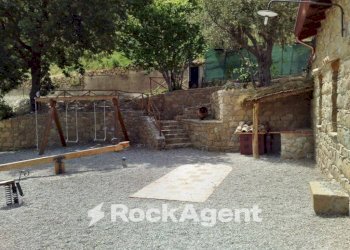 Cortile interno - Rustic contrada Pantano, Reitano - photo 9