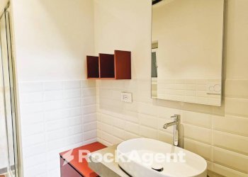 Bagno - Two-room apartment via Gian Francesco Bellezia, 7, Torino (neighborhood Centro) - photo 11