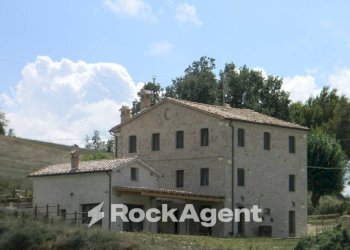 Facciata - Rustico Frazione Costa, 123, Arcevia - foto 2