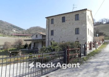 Facciata - Rustic Frazione Costa, 123, Arcevia - photo 9