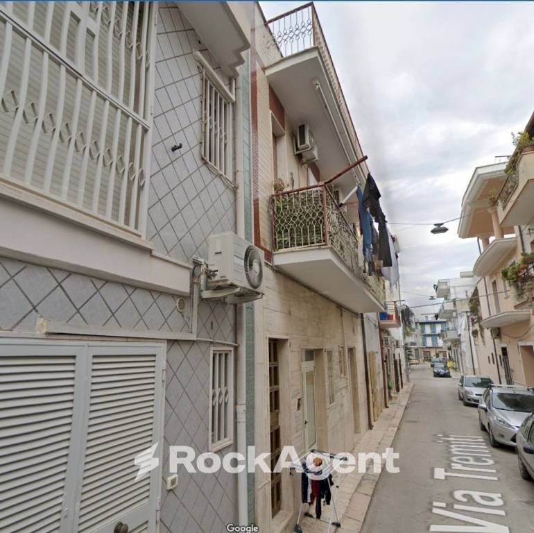 Zona - Stable - Palace via Tremiti, 3, Cerignola - photo 1