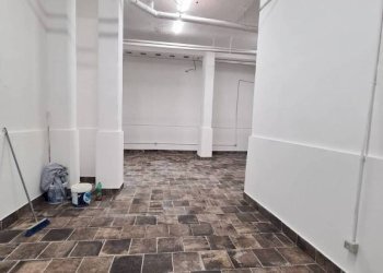 Interno non residenziale - Warehouse via Barriera del Bosco, 20, Sant'Agata Li Battiati - photo 3