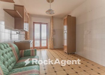 Cucina - Three-room apartment vico II le Mattine, Bitonto - photo 13