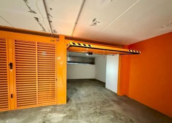 Interno non residenziale - Box piazza Pitagora, Roma - photo 1