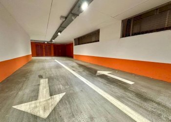 Interno non residenziale - Box piazza Pitagora, Roma - photo 5