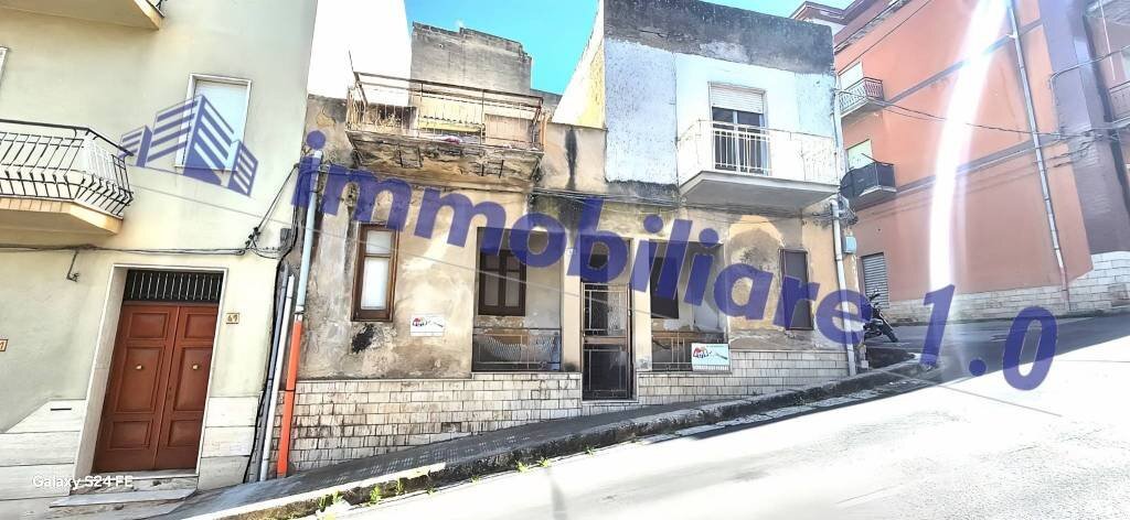 Facciata - Casa indipendente via Arnaldo Fusinato, 57, Alcamo - foto 3