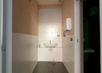 Shop Via Cavour, Casale Monferrato - photo 9