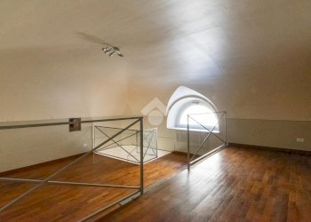 Shop Via Cavour, Casale Monferrato - photo 14