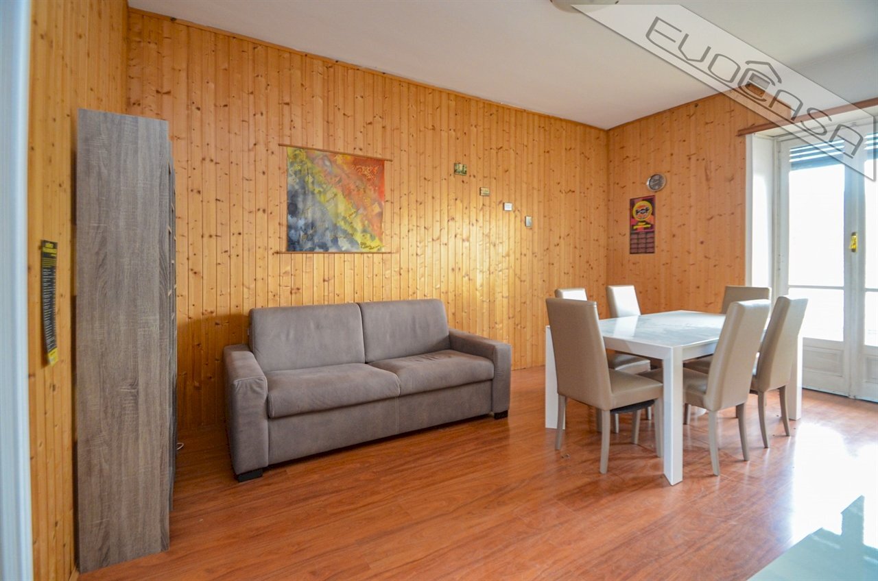 Four-room apartment Via Roma 8, Torre Pellice - photo 1