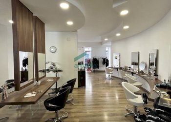 dettagli.jpg - Locale Commerciale Via Luigi Ricchioni 17, Bari - foto 13