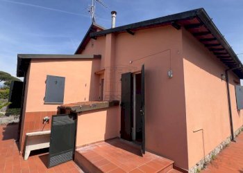 villetta piano terra vicina al mare (23).jpg - Casa indipendente Via del Fortino, Camaiore - foto 4