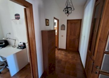 20260428_121010.jpg - Four-room apartment Via Luigi Longo, Rufina - photo 1