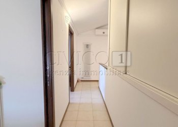 MINI DUPLEX CON GARAGE (19).jpg - Apartment Via Rovigo 7, Torri di Quartesolo - photo 18