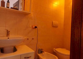 Bagno - Three-room apartment Via Mario Baratta, Roma (neighborhood Pigneto) - photo 15