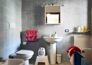 Bagno - Three-room apartment Via Mario Baratta, Roma (neighborhood Pigneto) - photo 16