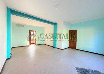 1.jpg - Commercial Premises Pavone Canavese - photo 1