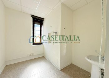 14.jpg - Commercial Premises Pavone Canavese - photo 13