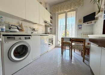 cucina a.jpg - Appartamento Via Ventotene 106, Genova (zona Lagaccio) - foto 5
