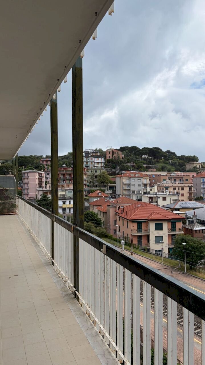 WhatsApp Image 2026-05-13 at 17.26.20 (2).jpg - Four-room apartment Via Gioia 8, Celle Ligure - photo 3