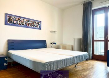 WhatsApp Image 2025-12-04 at 12.35.10.jpeg - Three-room apartment Piazza Bonsanti, Firenze (neighborhood Santa Maria Novella) - photo 10