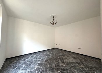 camera da letto - Villa Via del Bisenzio, Vernio - foto 12