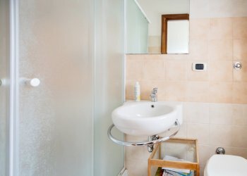 25.jpg - Four-room apartment Via Sarteano 32, Roma - photo 29