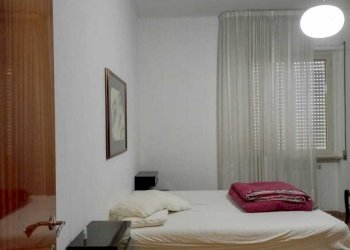 letto matrimoniale 2.jpg - Apartment Pescara - photo 10