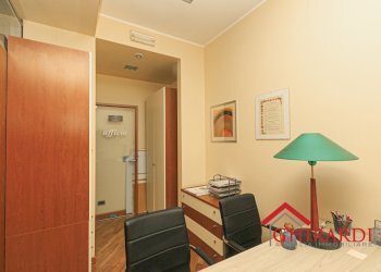 3.2 STANZA 2.jpg - Apartment Via Sabotino 8, Genova (neighborhood Pegli) - photo 10