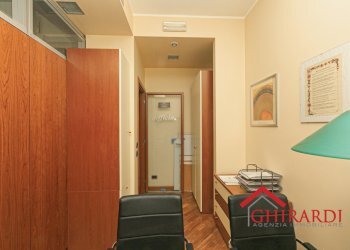 3.3 STANZA 2.jpg - Apartment Via Sabotino 8, Genova (neighborhood Pegli) - photo 11