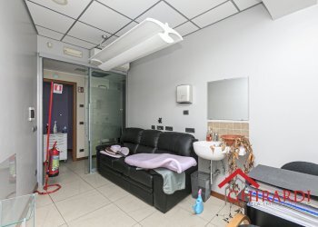 7.1 STANZA 6.jpg - Apartment Via Sabotino 8, Genova (neighborhood Pegli) - photo 24